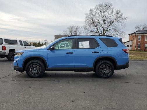 2023 Honda Pilot TrailSport