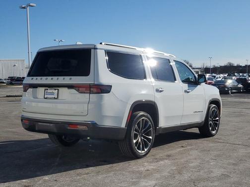2022 Jeep Wagoneer Series III