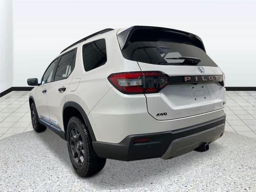 2026 Honda Pilot TrailSport