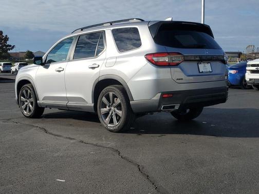 2025 Honda Pilot Sport