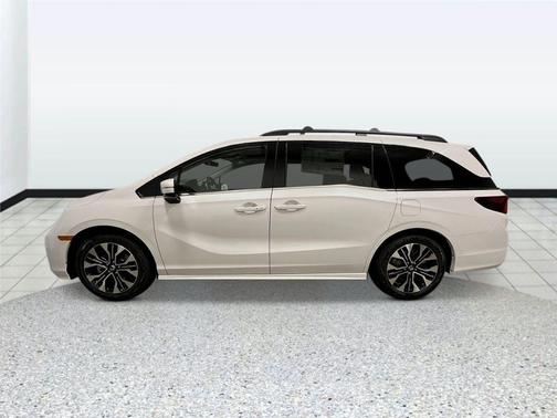 Platinum White 2026 Honda Odyssey Elite