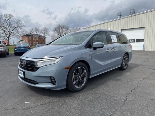Sonic Gray Pearl 2023 Honda Odyssey Elite