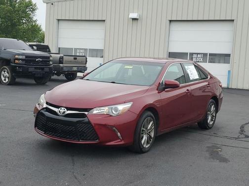 2016 Toyota Camry SE