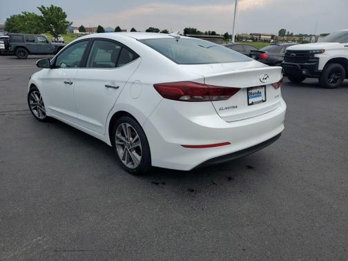 2017 Hyundai ELANTRA Limited