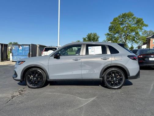Urban Gray Pearl 2024 Honda HR-V Sport
