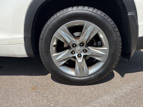 2014 Toyota Highlander Limited Platinum