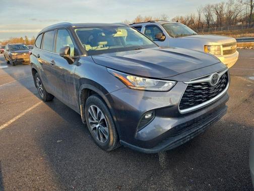 2020 Toyota Highlander XLE