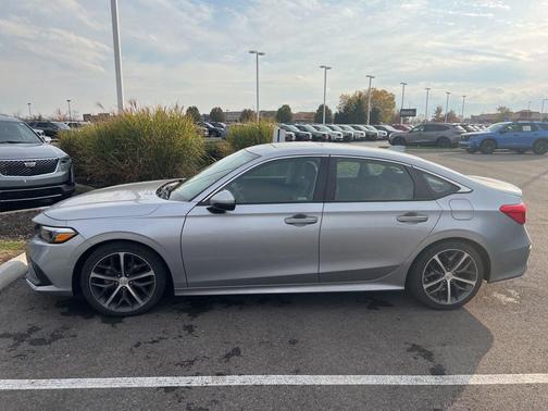 2022 Honda Civic Touring