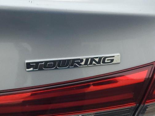 2022 Honda Civic Touring