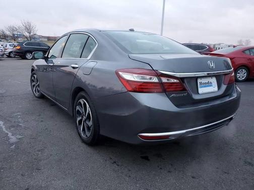 Photo 5 of 71 of 2017 Honda Accord EX-L
