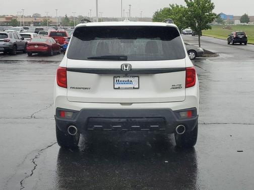 2023 Honda Passport Elite