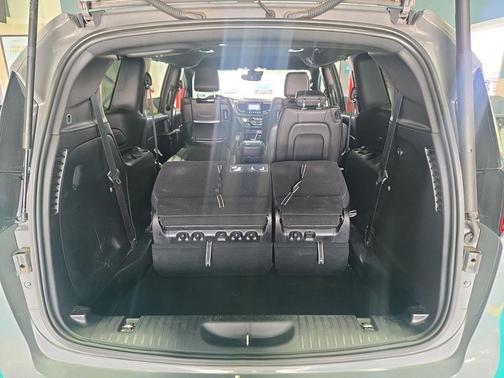 Ceramic Gray Clearcoat 2020 Chrysler Pacifica Touring-L Plus