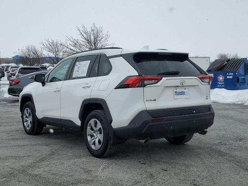 2021 Toyota RAV4 LE