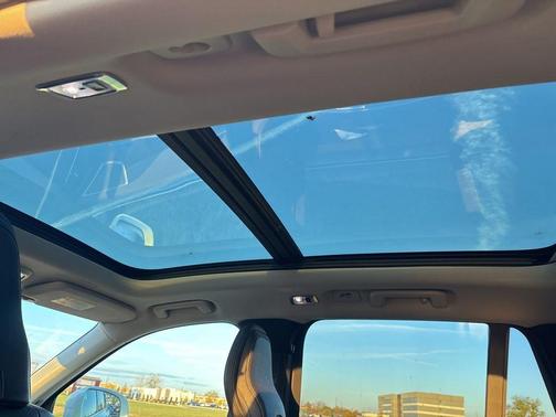 2019 Volvo XC90 T6 Momentum