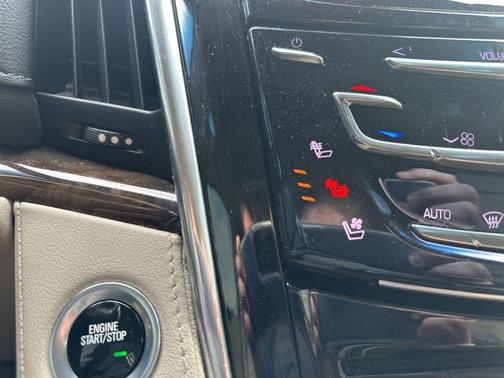 2019 Cadillac Escalade ESV Luxury