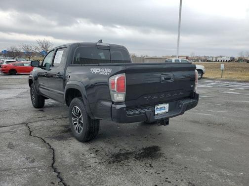 2020 Toyota Tacoma TRD Sport