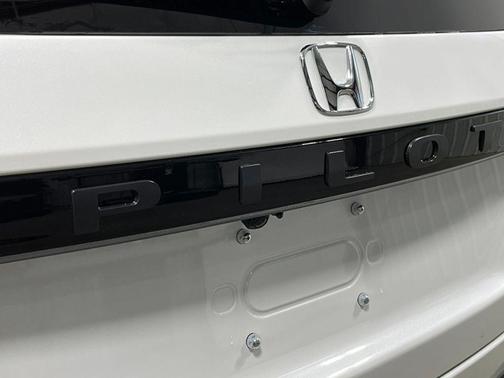 2025 Honda Pilot EX-L+