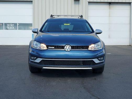 2017 Volkswagen Golf Alltrack TSI SE