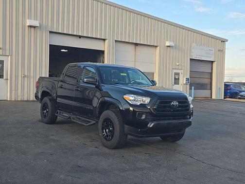 2022 Toyota Tacoma SR