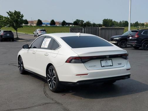 2023 Honda Accord Hybrid Touring