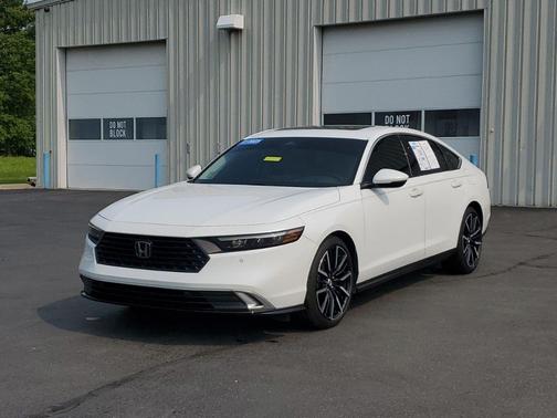 2023 Honda Accord Hybrid Touring
