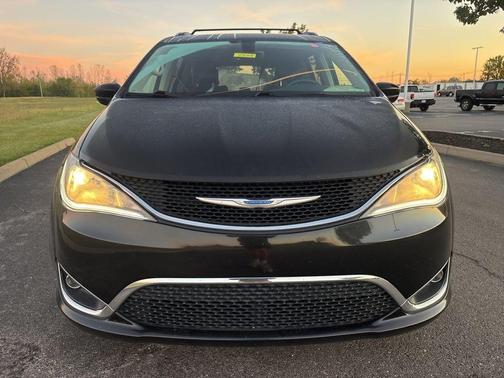 2018 Chrysler Pacifica Touring-L Plus