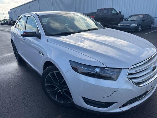 2019 Ford Taurus Limited