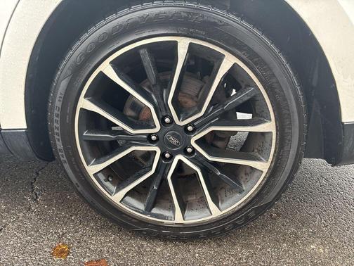 2019 Ford Taurus Limited