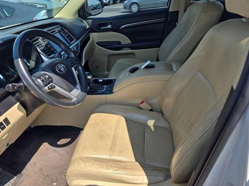 2014 Toyota Highlander Limited