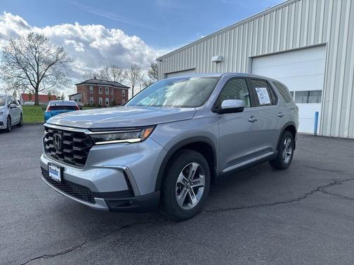 Lunar Silver Metallic 2025 Honda Pilot EX-L