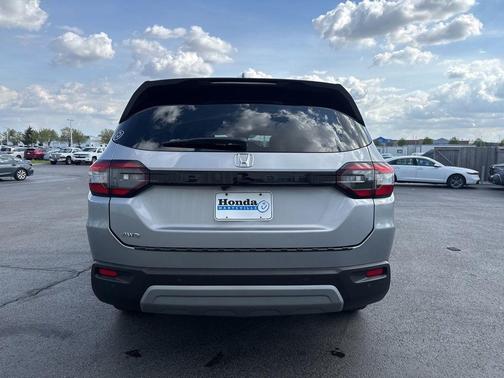 Lunar Silver Metallic 2025 Honda Pilot EX-L