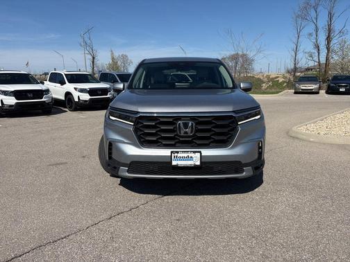 Lunar Silver Metallic 2025 Honda Pilot EX-L