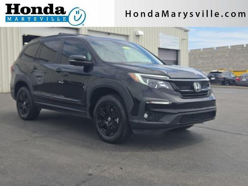 Crystal Black Pearl 2022 Honda Pilot TrailSport