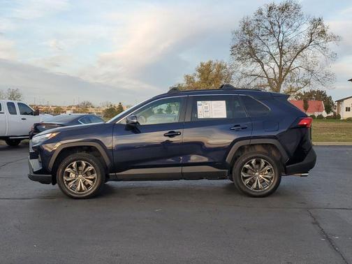 2023 Toyota RAV4 Hybrid XLE Premium