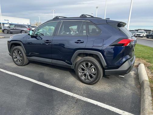 2023 Toyota RAV4 Hybrid XLE Premium