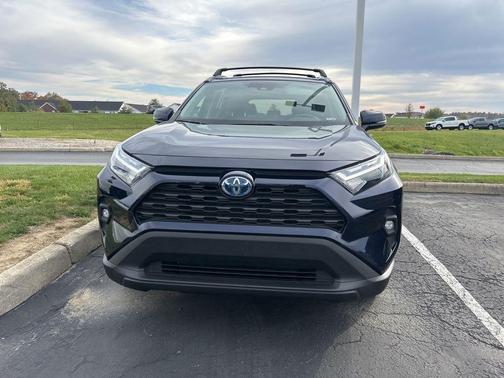 2023 Toyota RAV4 Hybrid XLE Premium