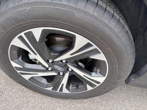 Crystal White Pearl 2025 Subaru Crosstrek Premium