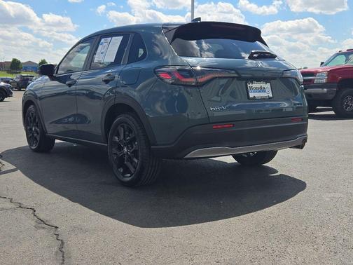 Pearl 2024 Honda HR-V Sport