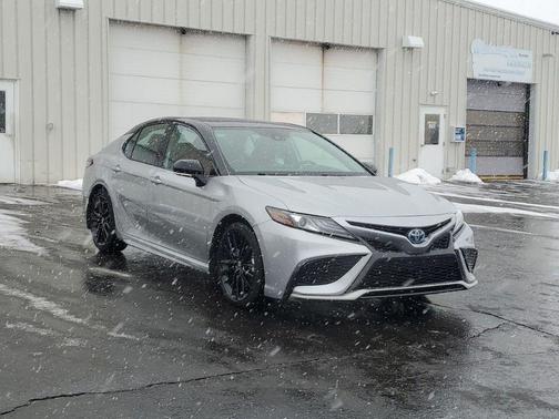 2024 Toyota Camry Hybrid XSE