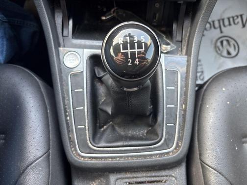 2018 Volkswagen Golf TSI SE