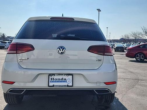 2018 Volkswagen Golf TSI SE
