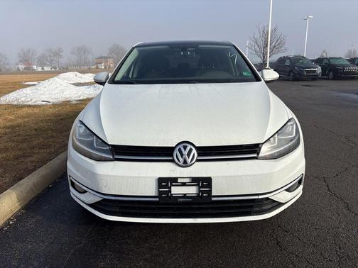 2018 Volkswagen Golf TSI SE