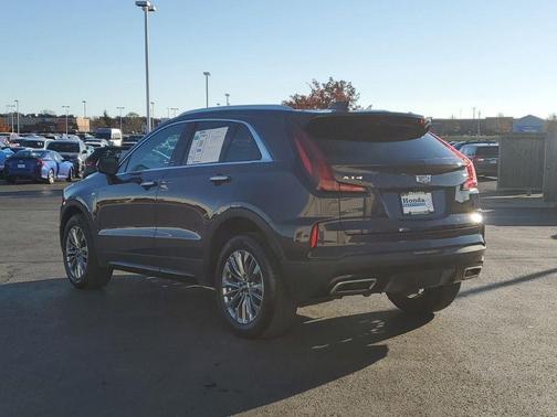 2024 Cadillac XT4 Premium Luxury