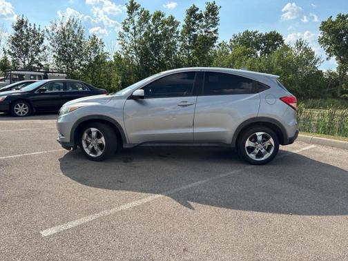 2017 Honda HR-V LX
