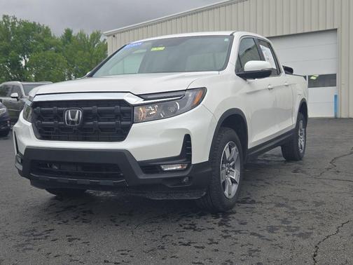 Platinum White Pearl 2025 Honda Ridgeline RTL