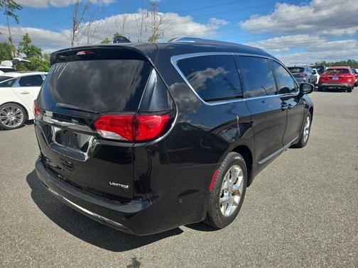2017 Chrysler Pacifica Limited