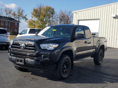 2019 Toyota Tacoma SR
