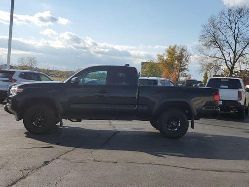 2019 Toyota Tacoma SR