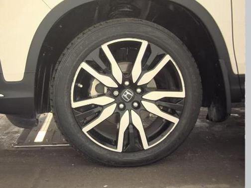 2019 Honda Pilot Touring 7-Passenger