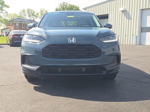 Pearl 2024 Honda HR-V LX